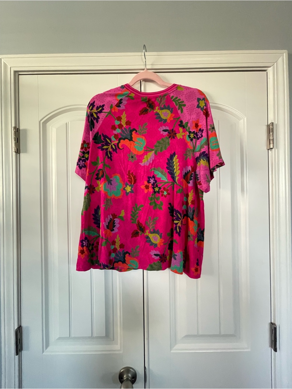 Johnny Was Medium Hot Pink Floral Embroidered Top - Picture 5 of 5
